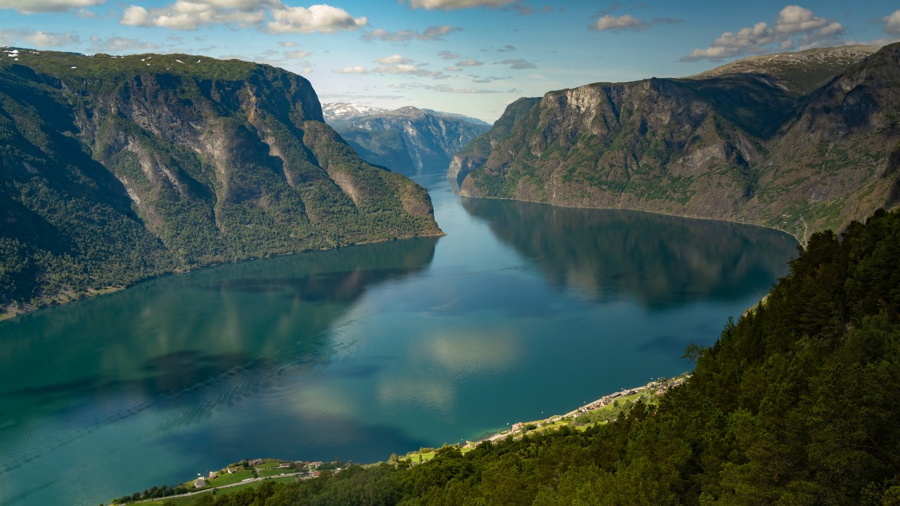 Bilde av fjord på Vestlandet